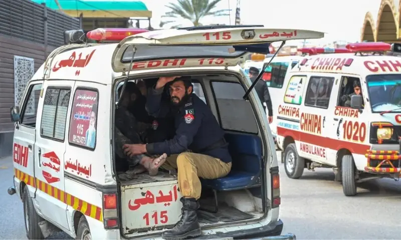 لکی مروت: پولیس وین پر خودکش حملہ، ایک اہلکار شہید، چھ زخمی