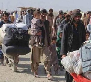 افغان شہریوں سمیت بڑی تعداد میں غیر ملکیوں کی وطن واپسی جاری 1 افغان شہریوں سمیت بڑی تعداد میں غیر ملکیوں کی وطن واپسی جاری