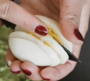 ابلے ہوئے انڈے: ہفتہ بھر تک محفوظ رہنے کا آسان طریقہ