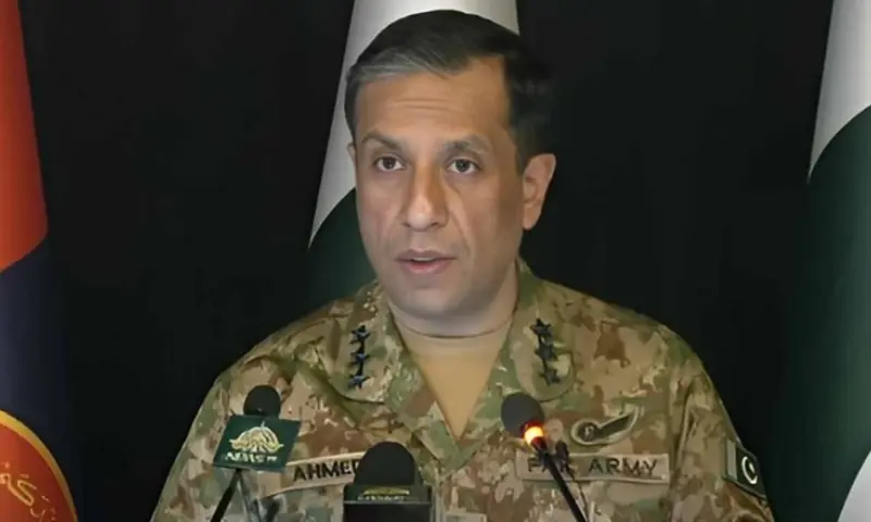 "ترجمان پاک فوج کا سخت بیان: 'ذاتی مفادات کو ریاست پر ترجیح دینے والوں کی سیاست ختم'"