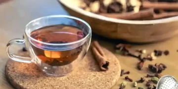 آپ کی چائے میں چھپی حیرت: گلے سے ہاضمے تک سب کچھ بہتر!