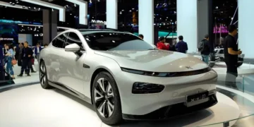 رازدار آمد: چین کی برقی سپورٹی کار جلد پاکستان میں