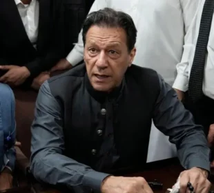 "عمران خان کی منتقلی: سیکیورٹی یا سیاسی حکمت عملی؟"