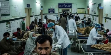 ملک بھر میں سپر فلو کے کیسز میں اضافہ، طبی ماہرین کی عوام کے لیے انتباہ 17 ملک بھر میں سپر فلو کے کیسز میں اضافہ، طبی ماہرین کی عوام کے لیے انتباہ