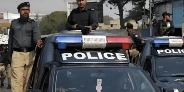 پولیس اہلکاروں پر منشیات کی مبینہ فروخت کے الزامات، وزیر داخلہ نے تحقیقات کا حکم دے دیا 15 پولیس اہلکاروں پر منشیات کی مبینہ فروخت کے الزامات، وزیر داخلہ نے تحقیقات کا حکم دے دیا