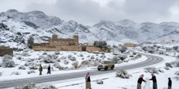 سعودی عرب میں غیر معمولی موسم: برفباری اور شدید سردی کی لہر