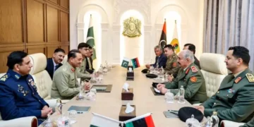 لیبیا کے فوجی سربراہ کی ہلاکت اور پاکستانی آرمی چیف کے دورے پر سوشل میڈیا بحث کیوں؟