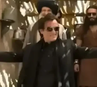 دھرندھر‘ کی کامیابی کے بعد رنویر سنگھ اور اکشے کھنہ بڑے پروجیکٹس سے باہر