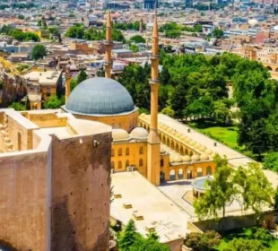 "جہاں آگ پانی میں بدلی: انبیا کا شہر شانلی اُورفا"