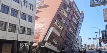 تائوان میں شدید زلزلے کے جھٹکے، شہری خوفزدہ 3 تائوان میں شدید زلزلے کے جھٹکے، شہری خوفزدہ