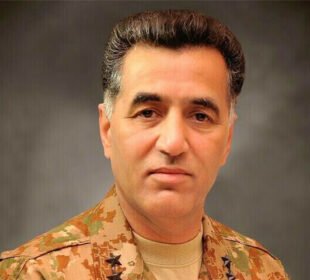 فیض حمید کا تعلق کہاں سے ہے اور انہیں سزا کیوں سنائی گئی؟