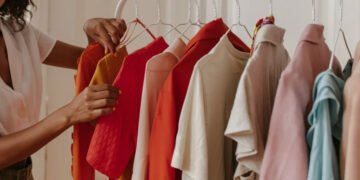 کم خود اعتمادی کے حامل افراد کے پسندیدہ رنگ: تحقیق سے دلچسپ نتائج 20 کم خود اعتمادی کے حامل افراد کے پسندیدہ رنگ: تحقیق سے دلچسپ نتائج