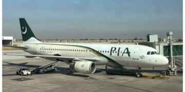 پی آئی اے کی نجکاری کے لیے وسط دسمبر میں بولی متوقع