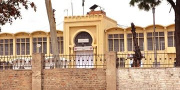 اڈیالہ جیل کے گرد سکیورٹی میں مزید اضافہ، آس پاس کا علاقہ ریڈ زون قرار 32 اڈیالہ جیل کے گرد سکیورٹی میں مزید اضافہ، آس پاس کا علاقہ ریڈ زون قرار