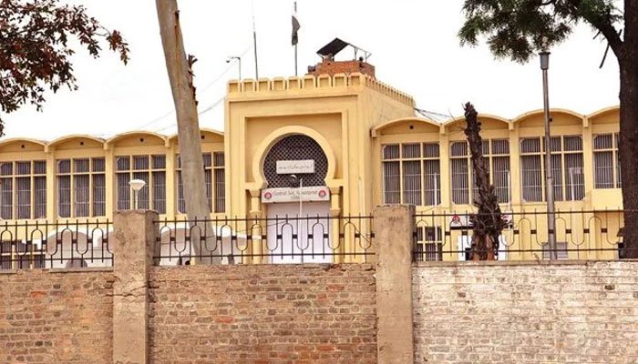 اڈیالہ جیل کے گرد سکیورٹی میں مزید اضافہ، آس پاس کا علاقہ ریڈ زون قرار