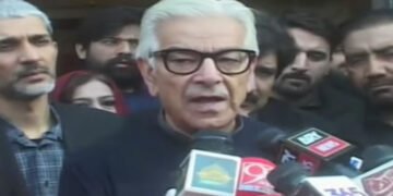 سیاست کریں مگر ریاست کی عزت کو نہ للکاریں، خواجہ آصف کی تنبیہ