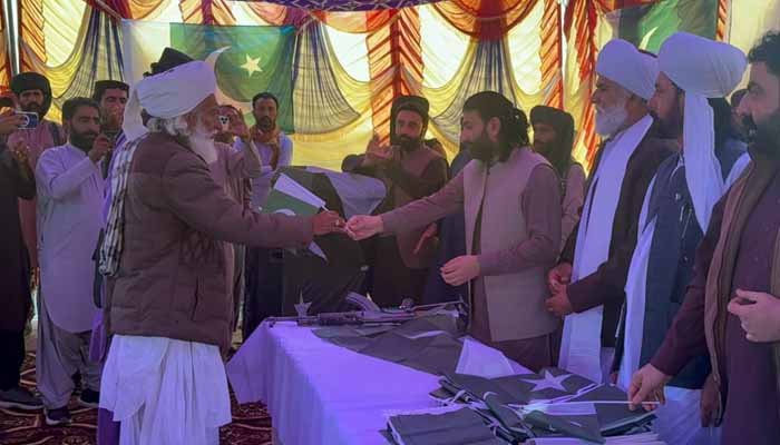 بی آر اے کے کمانڈر کی 100 ساتھیوں سمیت ریاست کے سامنے ہتھیار ڈالنے کی تصدیق