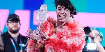 یورو وژن 2026 میں اسرائیل کی شرکت پر سوئس گلوکار نیمو کا احتجاج، ٹرافی واپس کرنے کا اعلان