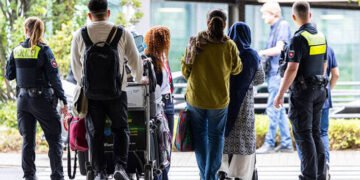 جرمنی افغان پناہ گزین پروگرام فوری طور پر ختم کرنے کا اعلان 19 جرمنی افغان پناہ گزین پروگرام فوری طور پر ختم کرنے کا اعلان