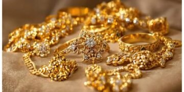 سونے کی چمک ماند پڑگئی، قیمتوں میں اچانک بڑی کمی 30 سونے کی چمک ماند پڑگئی، قیمتوں میں اچانک بڑی کمی