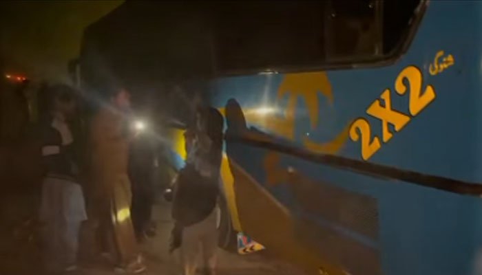 گھوٹکی: اغوا کیے گئے مسافروں میں سے 11 بازیاب، سرچ آپریشن جاری