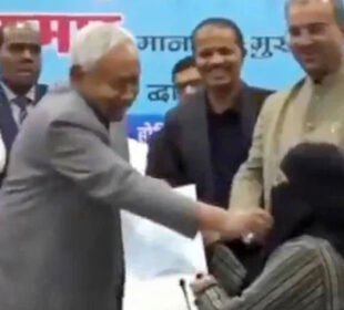 پاکستان میں بھارت کے حجاب تنازع پر احتجاج کی کال