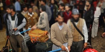 بھیک مانگنے پر مختلف ممالک سے بڑی تعداد میں پاکستانیوں کی واپسی کا انکشاف 8 بھیک مانگنے پر مختلف ممالک سے بڑی تعداد میں پاکستانیوں کی واپسی کا انکشاف