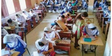 ملک بھر میں میٹرک کے لیے دو نئے تعلیمی گروپس متعارف کرانے کی تجویز 7 ملک بھر میں میٹرک کے لیے دو نئے تعلیمی گروپس متعارف کرانے کی تجویز