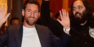 میسی کو اننت امبانی کی جانب سے لگژری گھڑی کا تحفہ 10 میسی کو اننت امبانی کی جانب سے لگژری گھڑی کا تحفہ