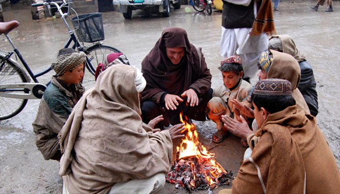 بلوچستان میں موسم سرما کی پہلی بارش، سردی میں اضافہ 1 بلوچستان میں موسم سرما کی پہلی بارش، سردی میں اضافہ