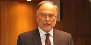 احسن اقبال نے لائیو پروگرام میں مداخلت کی وضاحت کر دی 33 احسن اقبال نے لائیو پروگرام میں مداخلت کی وضاحت کر دی