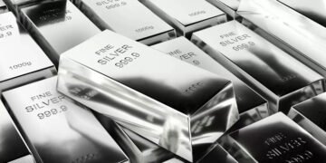 چاندی کی قیمت تاریخ کی بلند ترین سطح پر پہنچ گئی 15 چاندی کی قیمت تاریخ کی بلند ترین سطح پر پہنچ گئی