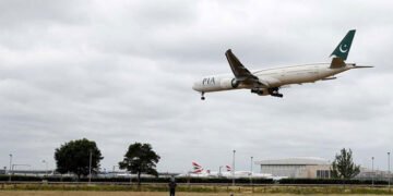 پی آئی اے کا اسلام آباد سے لندن براہِ راست پروازیں شروع کرنے کا اعلان