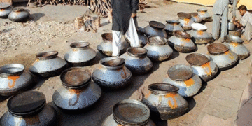 پنجاب حکومت نے فوتگی کے موقع پر کھانے پینے اور دعوتی تقریبات پر پابندی عائد کر دی 12 پنجاب حکومت نے فوتگی کے موقع پر کھانے پینے اور دعوتی تقریبات پر پابندی عائد کر دی