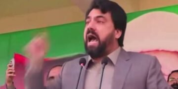 پشاور میں پی ٹی آئی کا جلسہ، شاہد خٹک کا گورنر راج پر سخت ردعمل