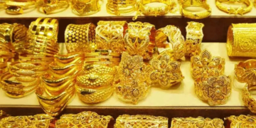 صرافہ بازار میں مندی، سونے کی قیمتوں میں واضح کمی 18 صرافہ بازار میں مندی، سونے کی قیمتوں میں واضح کمی