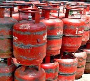 ایل پی جی کی قیمت میں کمی، مگر سرکاری نرخ پر عملدرآمد نہ ہو سکا