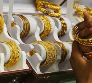 ملک میں سونا ہزاروں روپے سستا ہو گیا