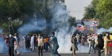 رائٹ مینجمنٹ یونٹ: پرتشدد مظاہرین کے لیے نئی قانون سازی سامنے آ گئی 11 رائٹ مینجمنٹ یونٹ: پرتشدد مظاہرین کے لیے نئی قانون سازی سامنے آ گئی