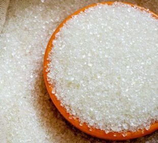 چینی کی قیمتوں میں کمی، مہنگائی پر جزوی کنٹرول 1 چینی کی قیمتوں میں کمی، مہنگائی پر جزوی کنٹرول