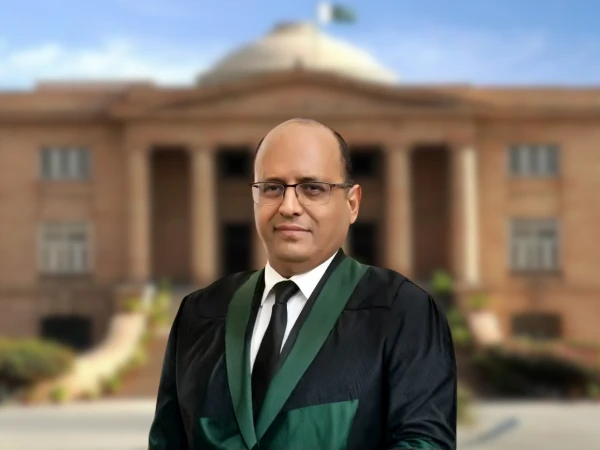 جسٹس ظفر راجپوت نے سندھ ہائی کورٹ کے چیف جسٹس کا حلف اٹھا لیا