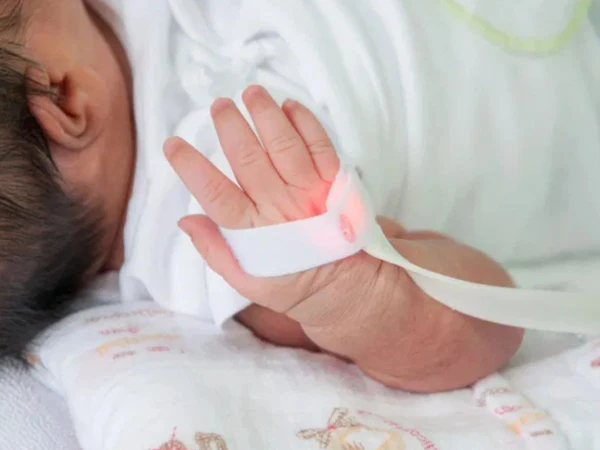 پاکستان میں بچوں میں پیدائشی دل کے امراض کا بڑھتا ہوا بحران