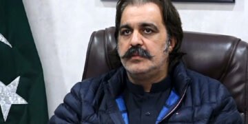 عدالت نے علی امین گنڈا پور کے خلاف ناقابل ضمانت وارنٹ جاری کر دیئے 19 عدالت نے علی امین گنڈا پور کے خلاف ناقابل ضمانت وارنٹ جاری کر دیئے