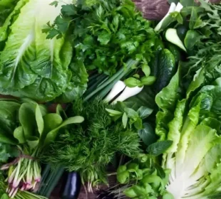 “یہ سبز پتے کھائیں، ذیابیطس اور کمزوری کو کہیں الوداع!”