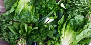 “یہ سبز پتے کھائیں، ذیابیطس اور کمزوری کو کہیں الوداع!”