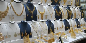 سونے کی قیمتوں نے لگائی نئی ریکارڈ حد، عالمی مارکیٹ بھی گرم! 24 سونے کی قیمتوں نے لگائی نئی ریکارڈ حد، عالمی مارکیٹ بھی گرم!