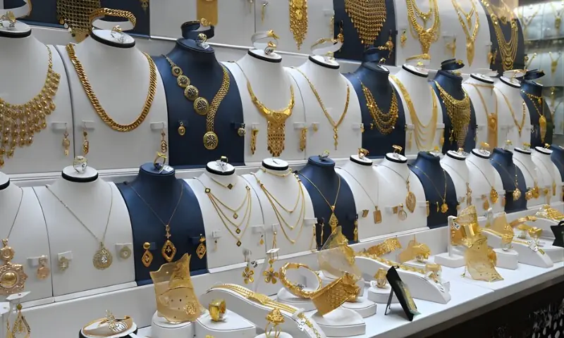 سونے کی قیمتوں نے لگائی نئی ریکارڈ حد، عالمی مارکیٹ بھی گرم!