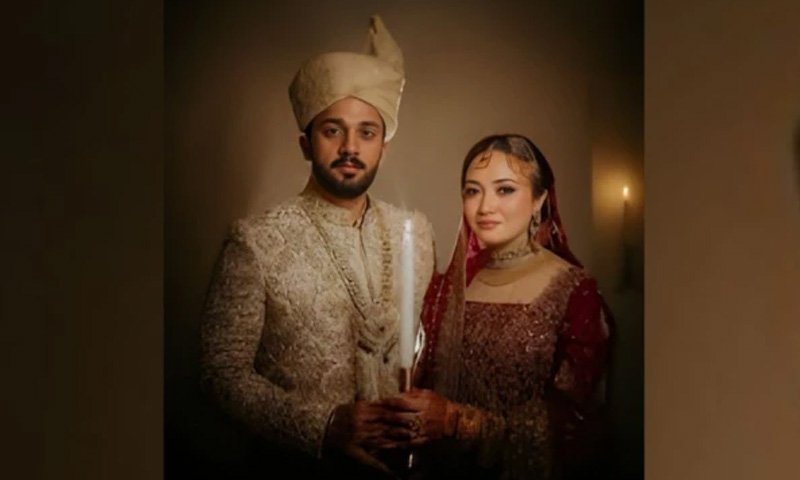 رجب بٹ اور ایمان رجب کی ڈرامے میں غیر متوقع انٹری، مداح حیران