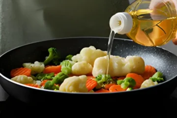 سردیوں میں تیل کے استعمال سے دل کی صحت پر اثرات: ماہرین کی رہنمائی