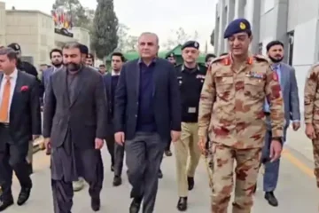 وفاقی وزیر داخلہ اور وزیراعلیٰ بلوچستان کا ایف سی بلوچستان نارتھ ہیڈکوارٹر کا دورہ
